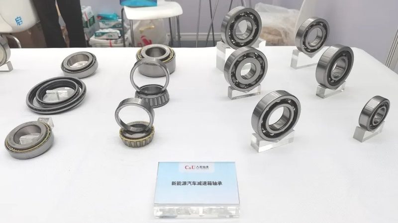 高精度进口轴承与国产轴承：性能对比与选型考量